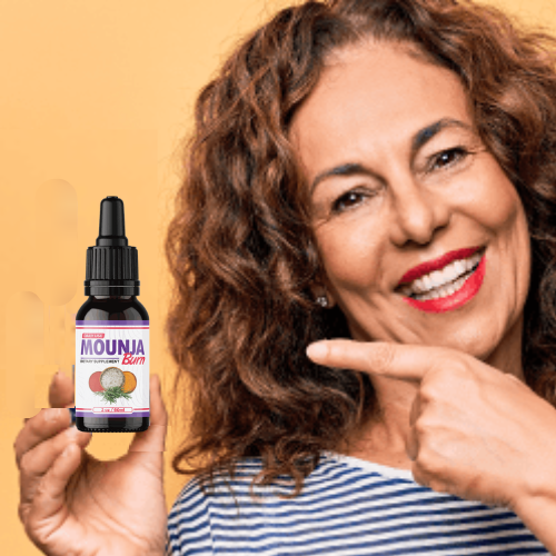 Testimonial by woman smiling and holding a bottle of Mounja Burn Drops